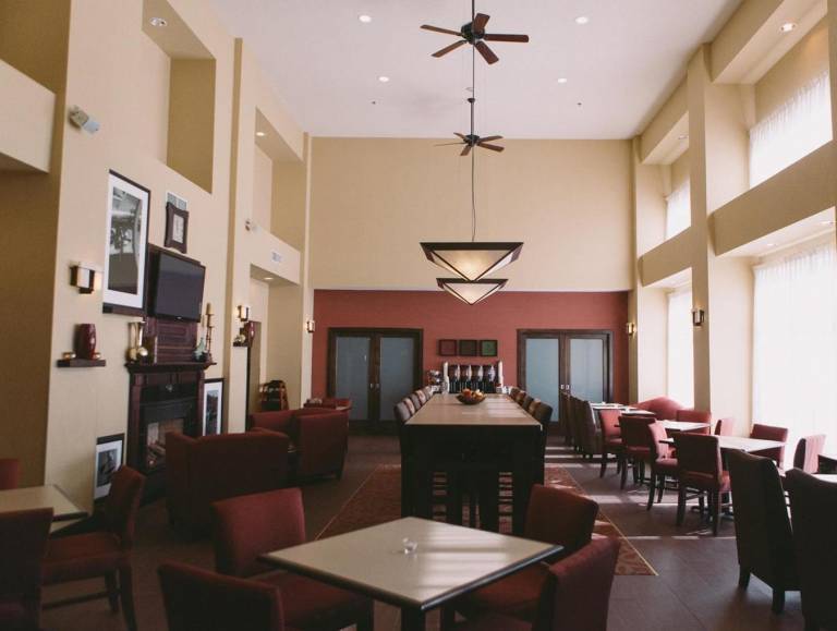 Hampton Inn & Suites Scottsbluff-Conference Center — photo 2