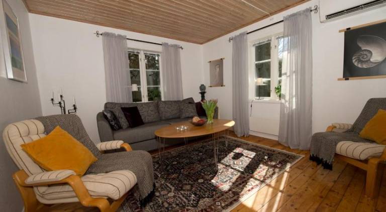 Villa with 1 room for 4 persons — photo 2