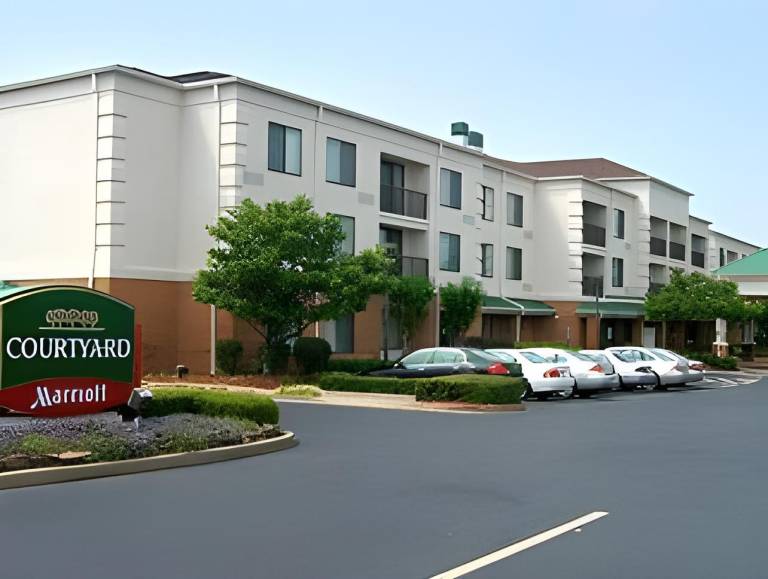 Courtyard by Marriott Memphis Germantown
