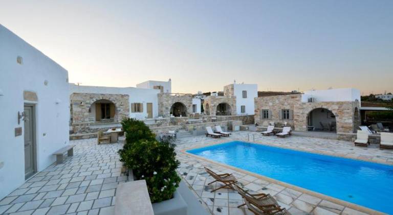 Villa with garden, terrace & private pool | Good for workation in Paro