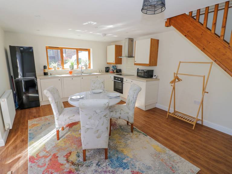 Family-oriented cottage with garden | Pet-friendly — photo 3