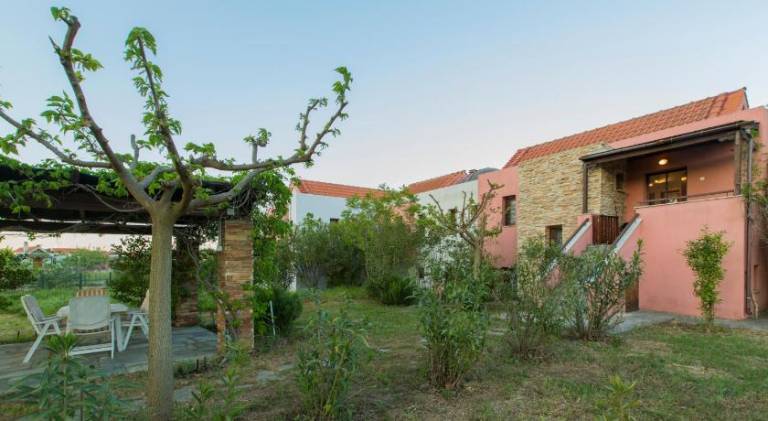Functional house by the sea at Ierissos — photo 4