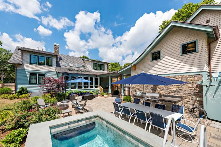 House Narragansett