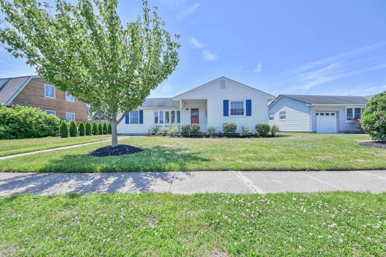 House  Brigantine