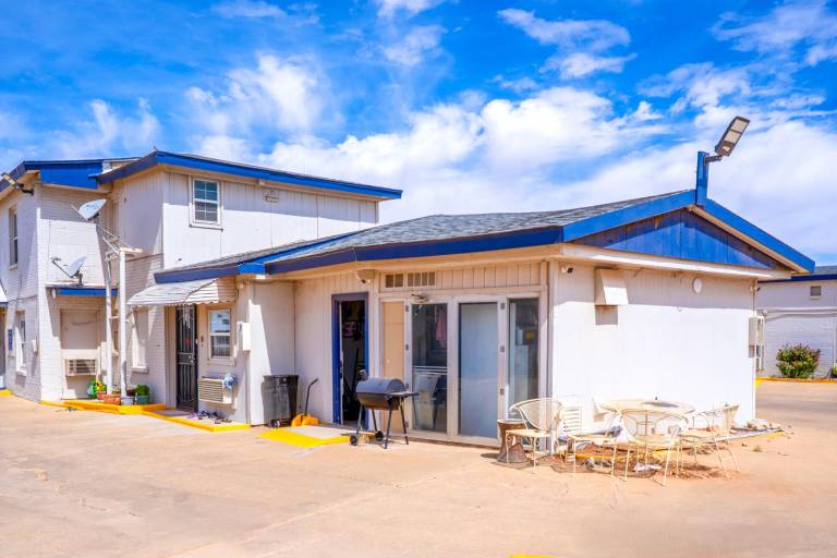 Economy Inn By OYO, Lamesa TX — photo 2