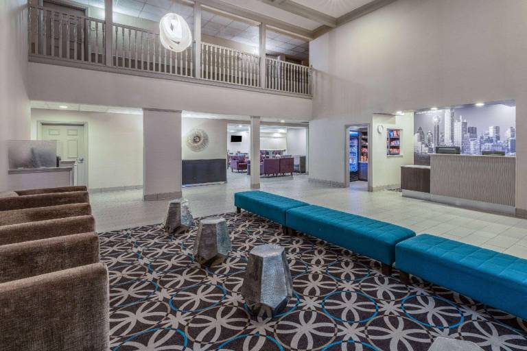 La Quinta Inn & Suites by Wyndham Rockwall — photo 2