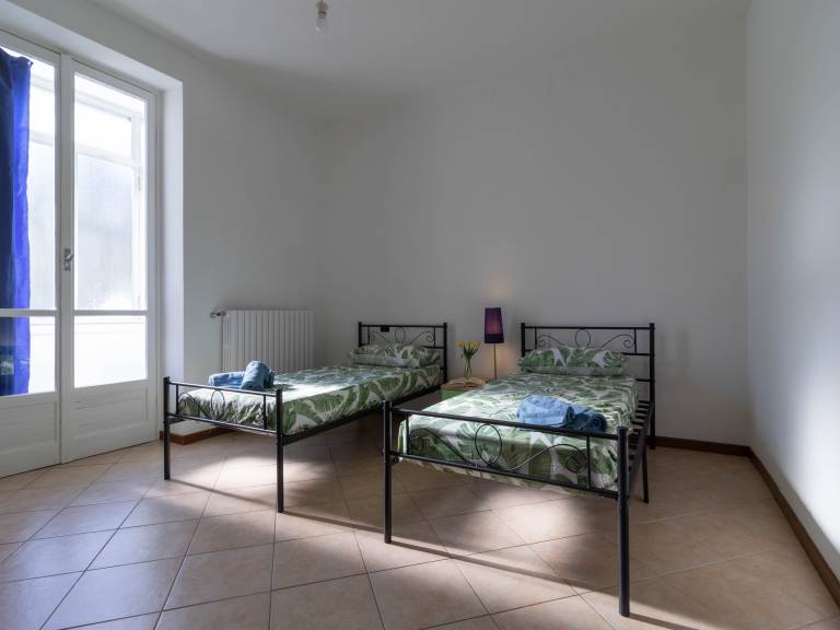 Rental apartment with 2 rooms for 5 persons — photo 5