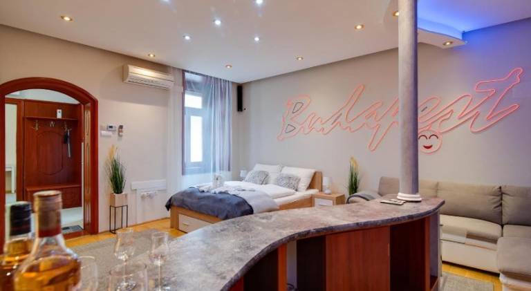Jewish quarter 3 Rooms Bar counter Free Parking in Budapest
