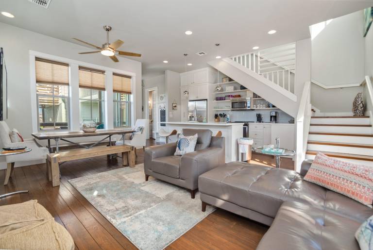 House with barbecue & pool — photo 4