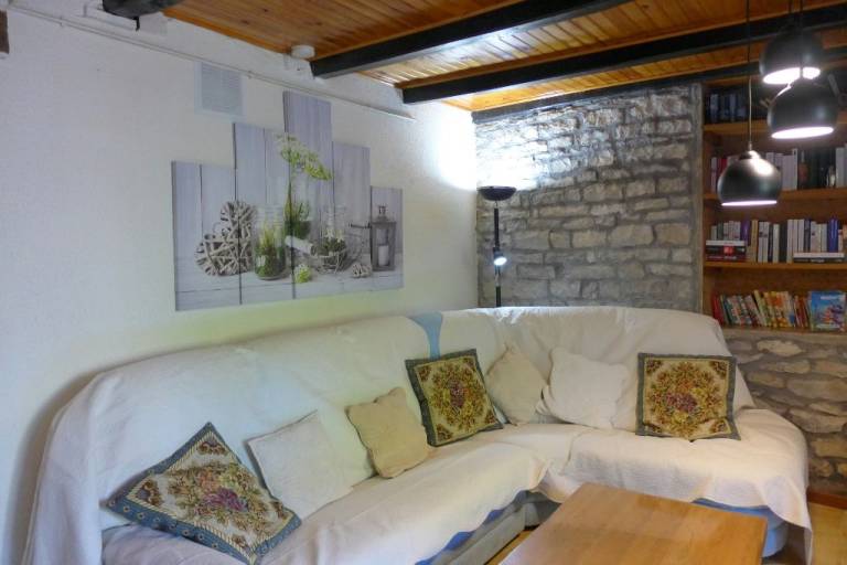 Gite with garden & patio — photo 4