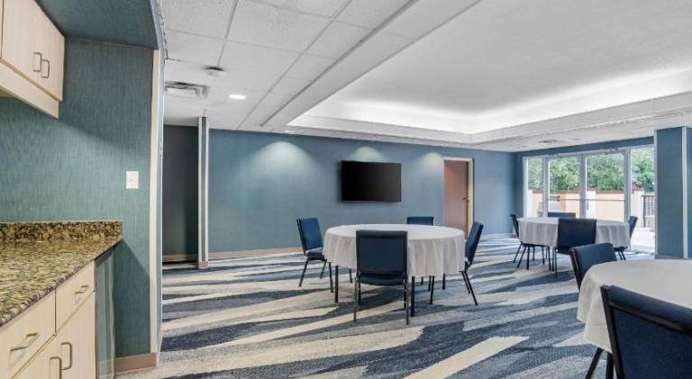 Comfort Suites Gastonia - Charlotte — photo 5