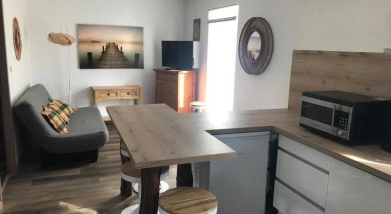 Holiday apartment with 2 rooms for 6 persons — photo 2