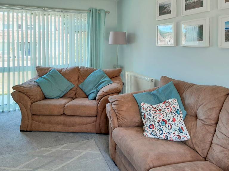 Family-friendly lovely cottage with garden | River view | Dogs allowed — photo 3