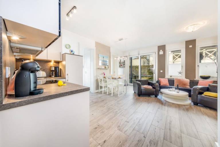 Rental apartment with terrace & sauna in Sellin