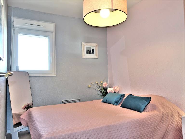 Holiday apartment with patio | Sea view — photo 3