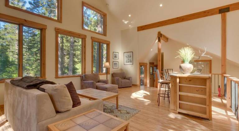 West Pine Cabin on the West Shore by Tahoe Getaways - 2 BR w 2 Bonus Rooms, Hot Tub, Pool Table & Pe in Tahoe City, CA