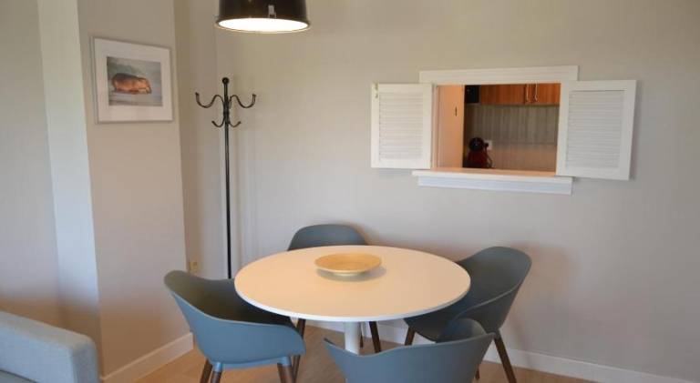 Apartment with pool | Pets are welcome — photo 3