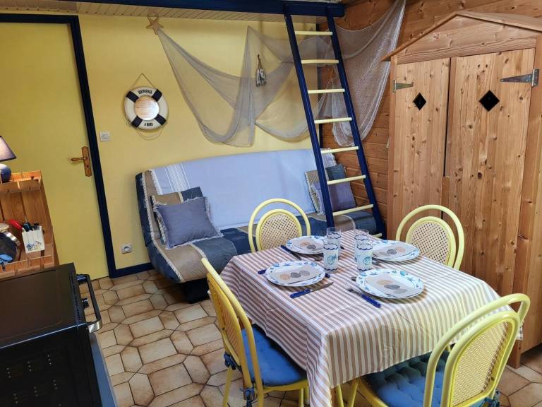 Charming vacation home with terrace & BBQ | Close to the beach | Pets allowed — photo 3