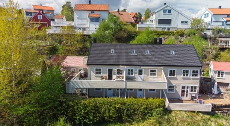 House with 3 rooms for 8 persons in Arendal