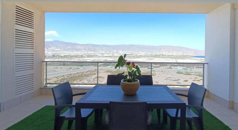 Rental apartment with garden, pool & terrace | Close to the beach | Pet-friendly — photo 4