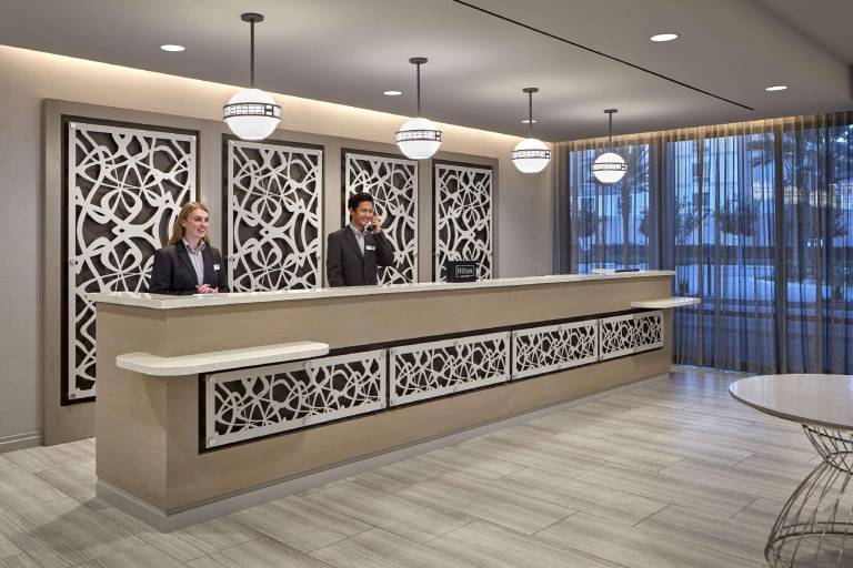 Hampton Inn Long Beach Airport — photo 5