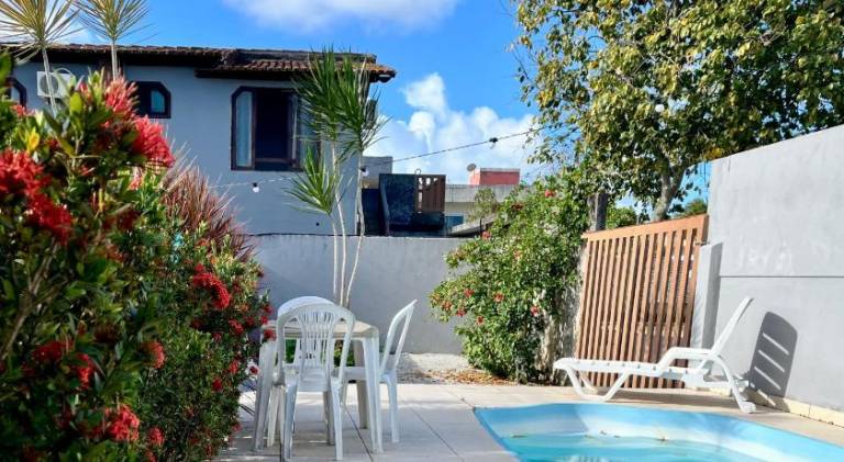 Child-friendly house with yard & pool | Perfect for remote work | Dogs allowed in Porto Seguro