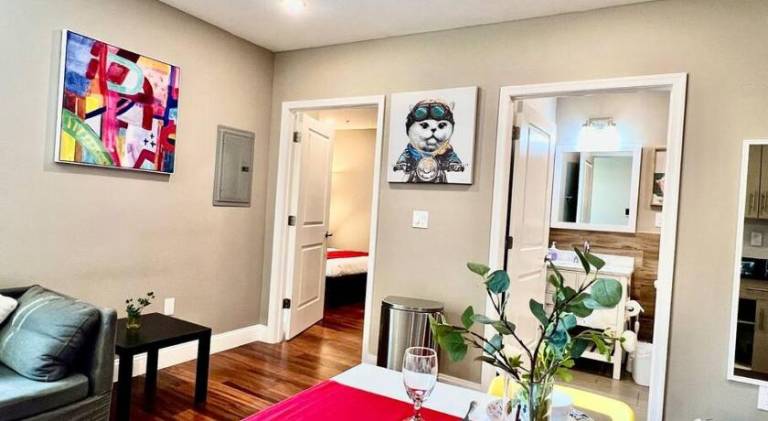 Holiday apartment | Near Love Park in Philadelphia, PA