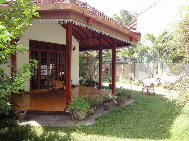 House Negombo