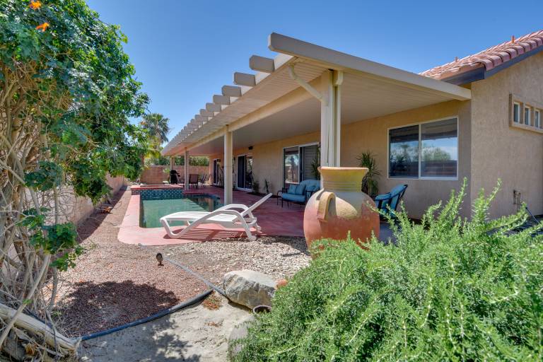 Bermuda Dunes Vacation Rentals from 100 HomeToGo