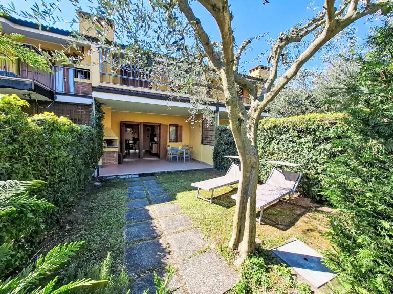 Ferienwohnung mit Hund inColà, Castelnuovo del Garda Gardasee f&uuml;r max. 5 Personen