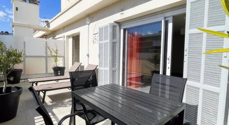 Nice holiday apartment with terrace | Near Promenade des Anglais | Next to the beach | Pets allowed — photo 4
