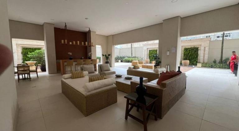 Charming rental apartment with pool & hot tub | Close to the beach | Dogs allowed — photo 3