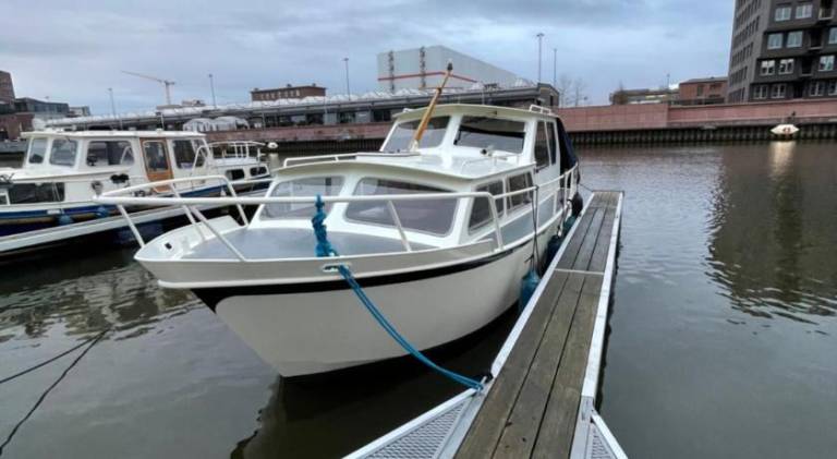 20 m² Hausboot