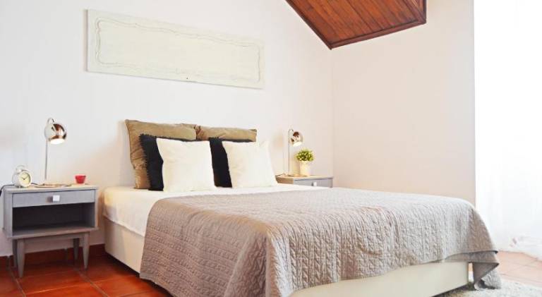 Rental apartment with 2 rooms for 4 persons — photo 2