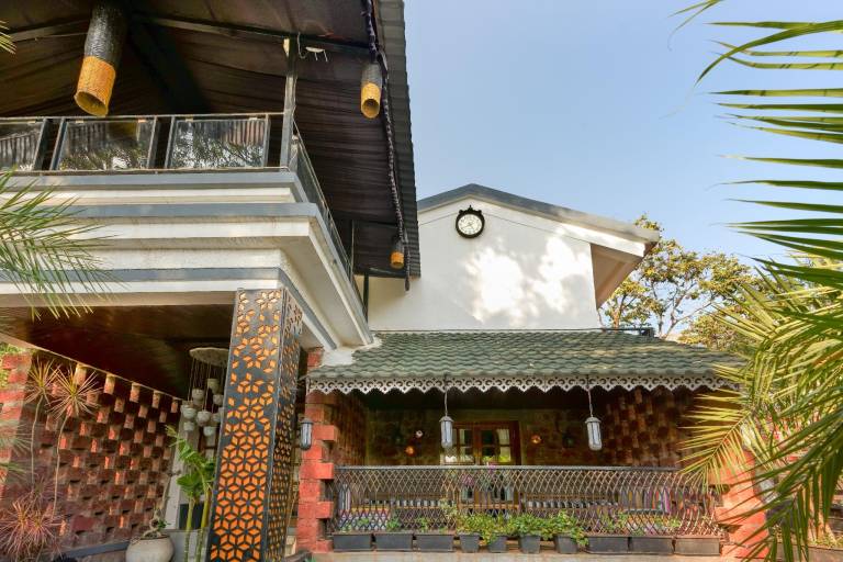 Azalea Villa in Jaoli