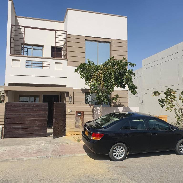 Villa with yard — photo 3