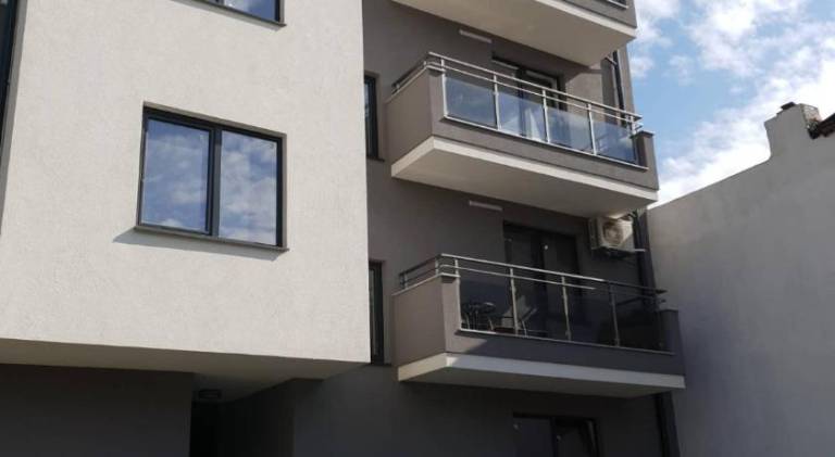 Apartment with patio | Pets are welcome — photo 3