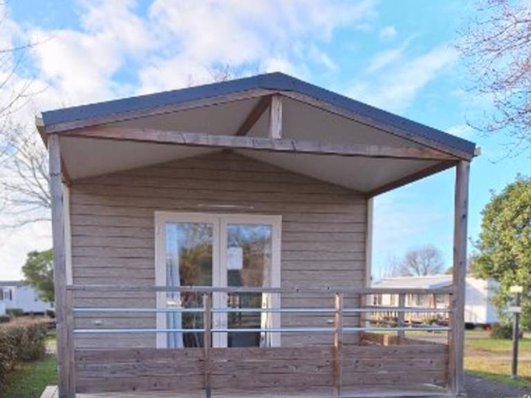 Mobile home with terrace & heated pool — photo 4