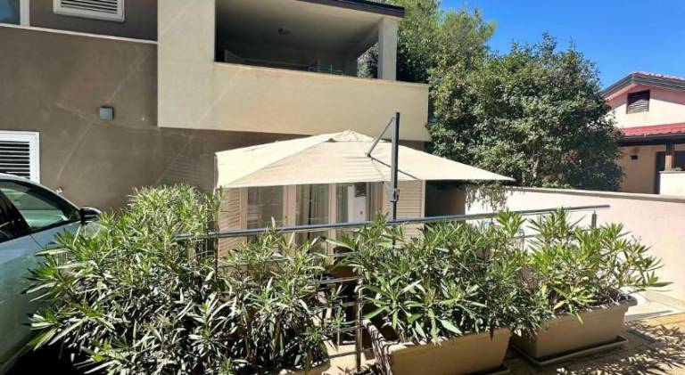 Nice serviced apartment with terrace & yard | Pet-friendly — photo 5
