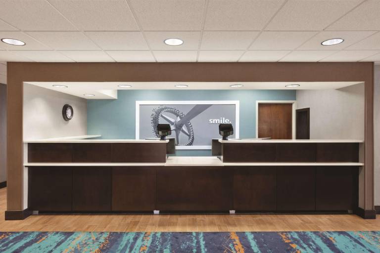 Hampton Inn Orlando Int'l Dr. Area/Convention Center — photo 5