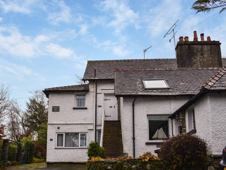 Cottage Nether Staveley