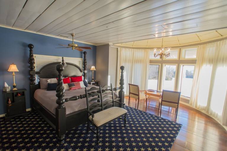 Bed and breakfast  Sharpsburg