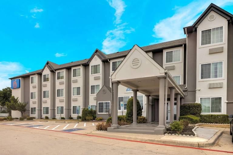 Motel 6 Fort Worth, TX - Burleson in Fort Worth, TX