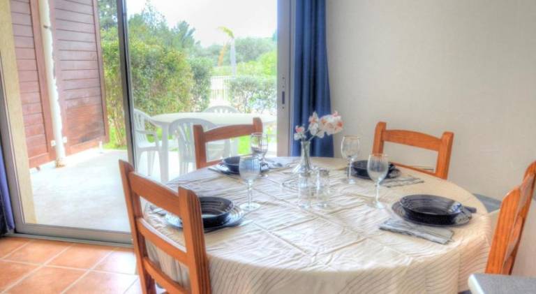 Rental apartment with private pool & patio — photo 3