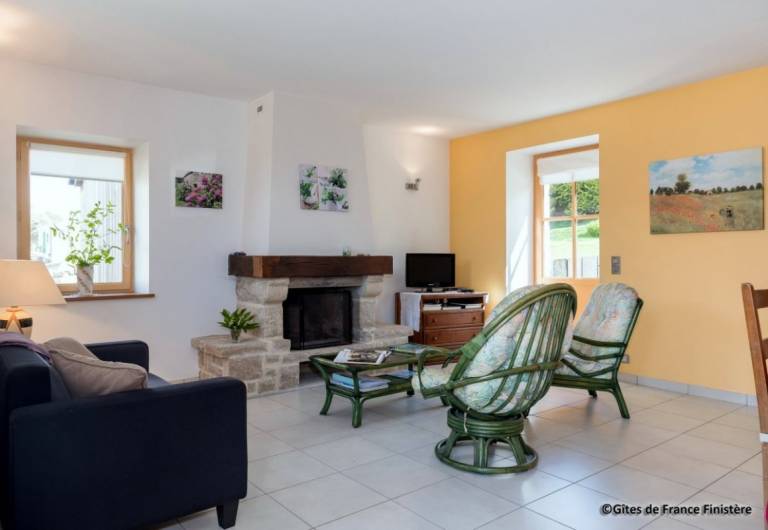 Gite with terrace, barbecue & garden — photo 2