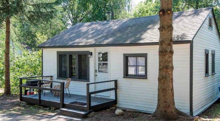 House | Pets allowed in Kawartha Lakes, ON