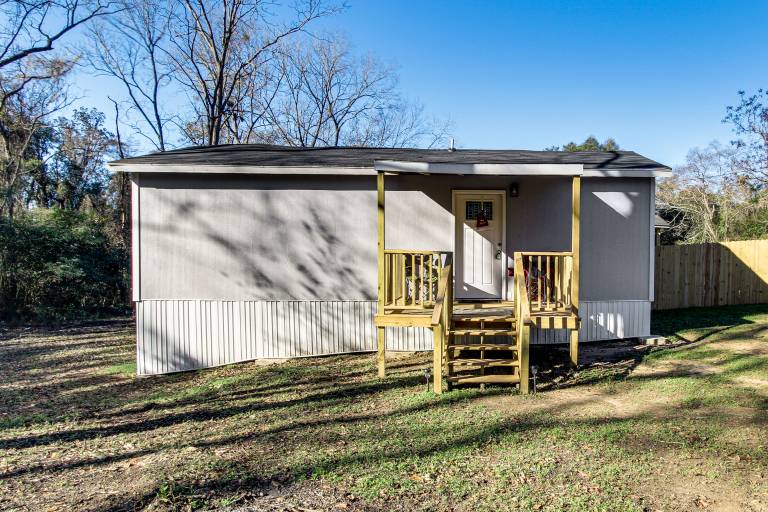 1 Mi to Dtwn Enterprise: Pet-Friendly Home w/ Yard — photo 3