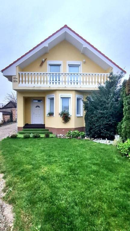 House with garden — photo 5