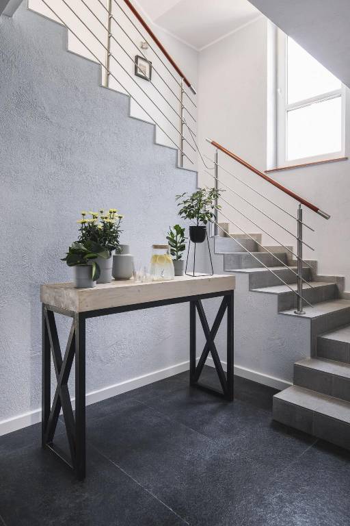 Rental apartment with patio — photo 3