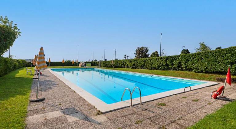 Rental apartment with pool — photo 3